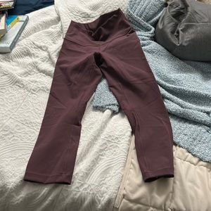 Size 4 lululemon wunder unders